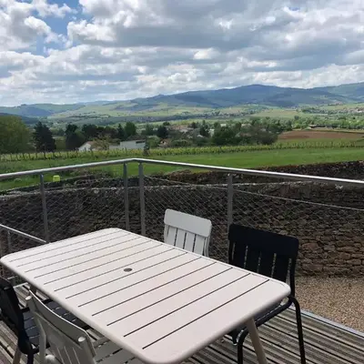 appartement contemporain dans une authentique demeure viticole