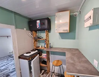 Cuisine ou kitchenette dans l'établissement studio à 30 min des lacs