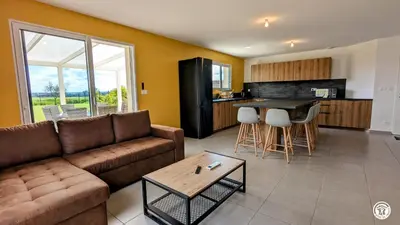Cuisine ou kitchenette dans l'établissement Gîte du Pin