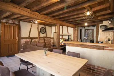 Coin salon dans l'établissement Les chambres Tonics
