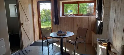 Coin salon dans l'établissement Petit logement cosy et son exterieur entièrement indépendant