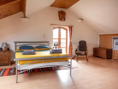 Un ou plusieurs lits dans un hébergement de l'établissement Holiday Home Le Noyer by Interhome