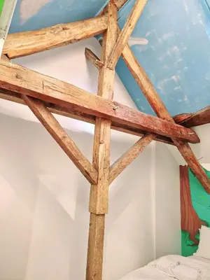 Un ou plusieurs lits superposés dans un hébergement de l'établissement Maison cosy piscine jacuzzi sauna