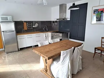 Cuisine ou kitchenette dans l'établissement L'atelier