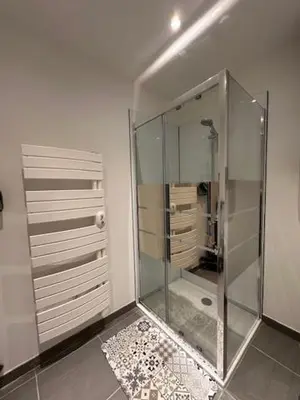 Salle de bains dans l'établissement Studio des Combes