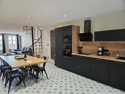 Cuisine ou kitchenette dans l'établissement Charme au milieu de l'histoire
