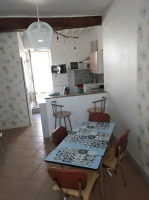 Cuisine ou kitchenette dans l'établissement Gîte de la danse
