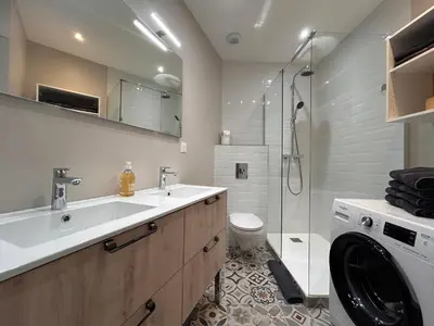 Salle de bains dans l'établissement Chez Romain - Appartement au coeur de Meursault
