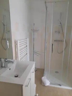 Salle de bains dans l'établissement Gîte du Haut Morvan