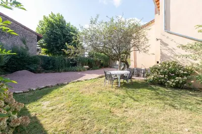 Jardin de l'établissement Cabana & Maison sur les hauteurs - Proche Cluny