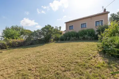 Jardin de l'établissement Cabana & Maison sur les hauteurs - Proche Cluny
