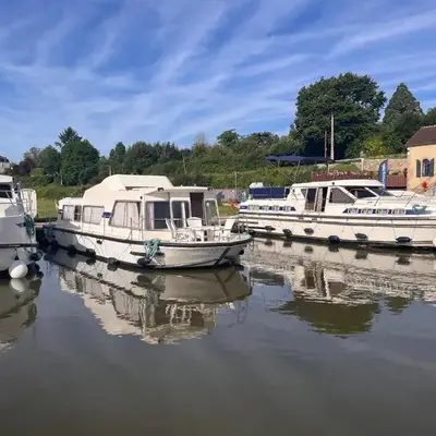 Séjour Insolite sur Bateau à Quai en Bourgogne - API-1-46-25
