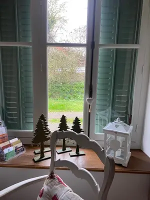 Jardin de l'établissement Petite maison de charme à Thury