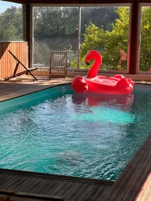 Piscine de l'établissement Escoffier Verde ou située à proximité