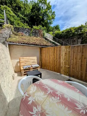 Jardin de l'établissement Sous la tour