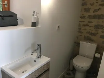Salle de bains dans l'établissement La Belle Grange de Cuzy