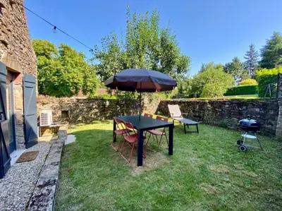 Jardin de l'établissement Maisonnette avec jardin