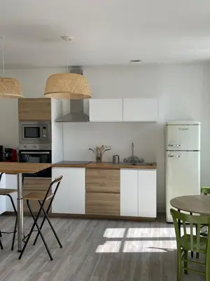 Cuisine ou kitchenette dans l'établissement Chambre avec salle de bain privative, Louhans Centre Ville