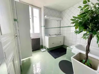 Plan de l'établissement Grand appartement centre ville