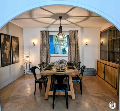 Coin salon dans l'établissement La Maison Bleue