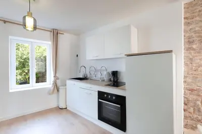 Cuisine ou kitchenette dans l'établissement Cabana & Escapade Sud Mâconnaise