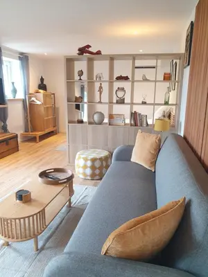 Coin salon dans l'établissement Maison de la fontaine aux daims