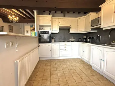 Cuisine ou kitchenette dans l'établissement Le Meix Claude Bulland maison de vigneron