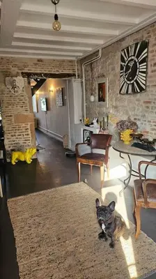 Coin salon dans l'établissement Maison de ville
