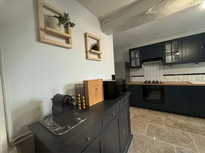 Cuisine ou kitchenette dans l'établissement Meublé de Tourisme 3 étoiles La Margot
