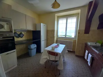 Cuisine ou kitchenette dans l'établissement L Escapade Parodienne