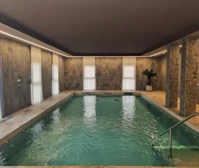 Piscine de l'établissement DOMITYS - Les Vantelles ou située à proximité