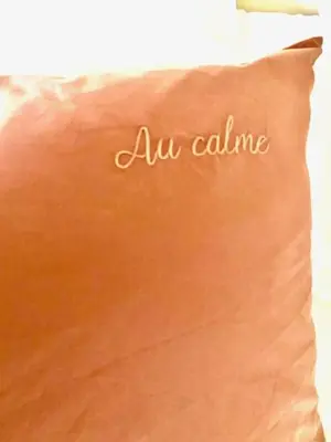 Un ou plusieurs lits dans un hébergement de l'établissement Au calme