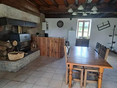 Cuisine ou kitchenette dans l'établissement La Maison des Renouillers