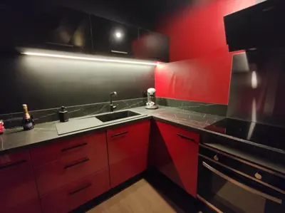 Cuisine ou kitchenette dans l'établissement La Love room