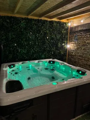 Plan de l'établissement Maison avec Jacuzzi privé