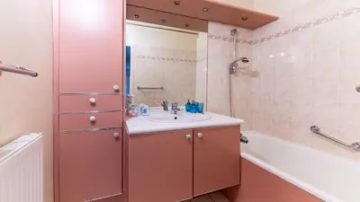 Salle de bains dans l'établissement Le Darcy - Balcon - Centre ville - 2BDR 2BR