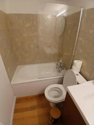 Salle de bains dans l'établissement Studio 20m2 - stationnement gratuit - WiFi