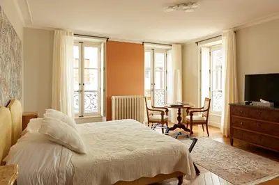 Télévision ou salle de divertissement dans l'établissement Prosper Maufoux - Château de Saint-Aubin