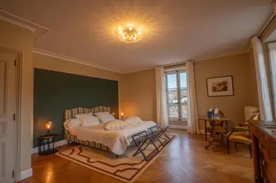 Un ou plusieurs lits dans un hébergement de l'établissement Prosper Maufoux - Château de Saint-Aubin