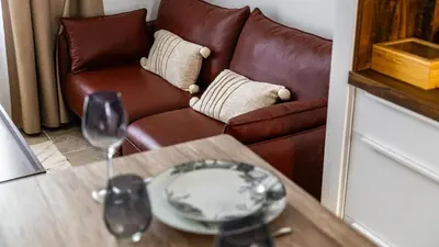 Coin salon dans l'établissement Le loft sur rivière