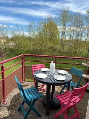 Balcon ou terrasse dans l'établissement Appartement au calme proche du PAL