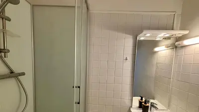 Salle de bains dans l'établissement L'écrin Autunois