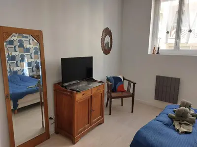 Télévision ou salle de divertissement dans l'établissement Le boudoir - Wi-Fi - TV
