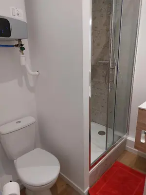 Salle de bains dans l'établissement Agréable studio -1 personne