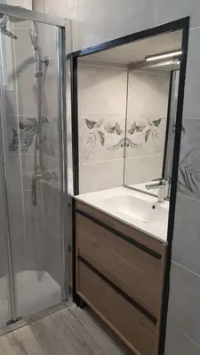 Salle de bains dans l'établissement Appartement 2 à 4 personnes à la campagne