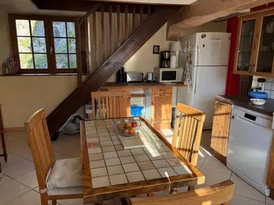 Cuisine ou kitchenette dans l'établissement Les Rives de l'Armançon