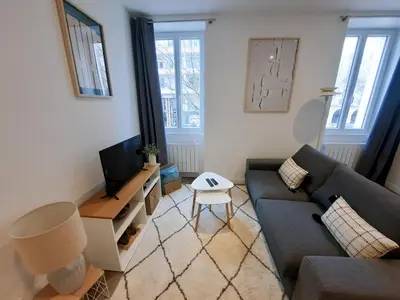 Télévision ou salle de divertissement dans l'établissement Le Foch - Apt 4 Personnes, 1 ch, Proche Gare