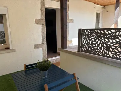 Balcon ou terrasse dans l'établissement L'AparT Savignien