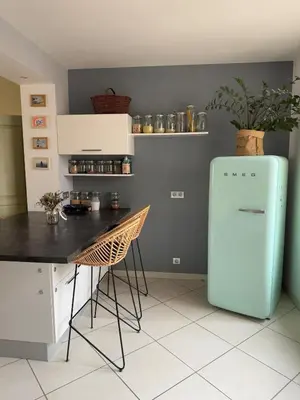 Cuisine ou kitchenette dans l'établissement Beautiful and spacious T4 with garage, great location