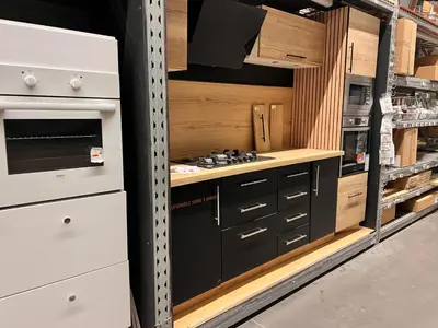 Cuisine ou kitchenette dans l'établissement Au petit prince